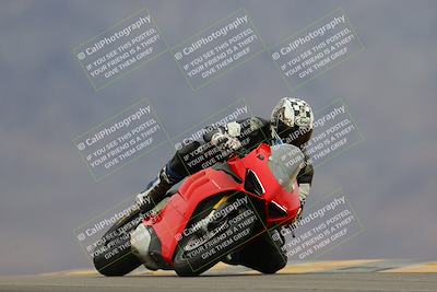 media/Jan-15-2023-SoCal Trackdays (Sun) [[c1237a034a]]/Turn 9 (2pm)/